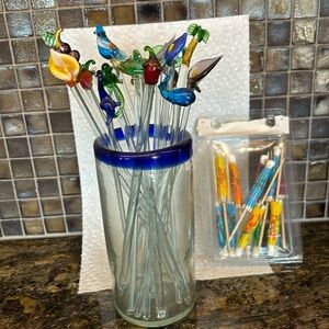 Blown glass 18 stir sticks, 1 cobalt blue bar glass & umbrellas
